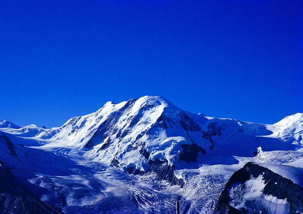 Вид Гірську Природу Блискучий Зимовий День — стокове фото