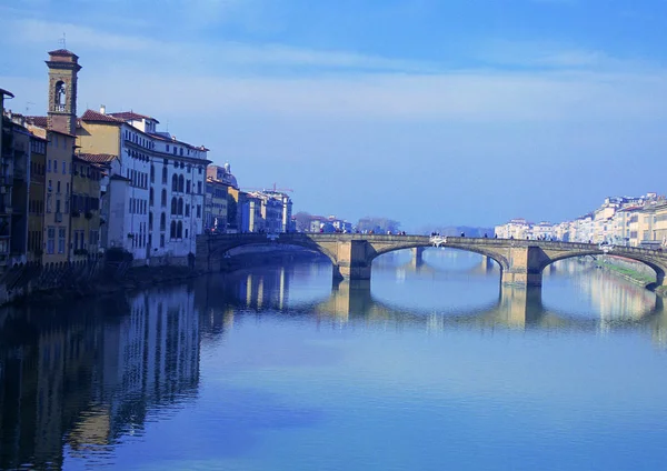 Uitzicht Brug Rivier Reisplaats Achtergrond — Stockfoto