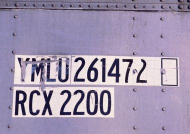 Grunge duvar arkaplanındaki numaralar 