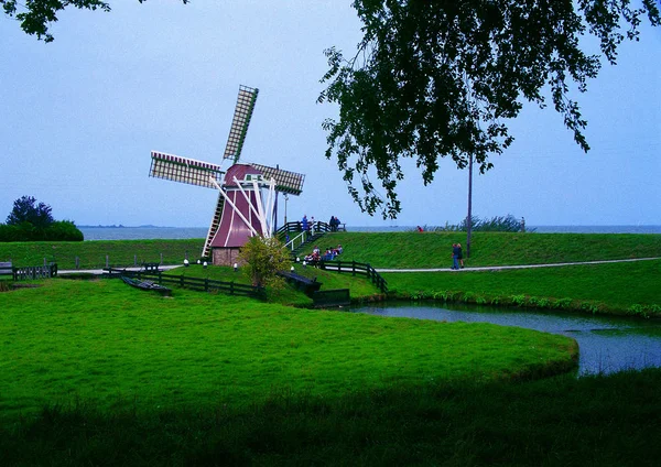 Hollanda Nın Güzel Yel Değirmeni Manzarası — Stok fotoğraf