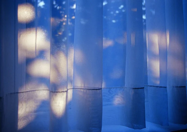 Feixes Luz Cortina Branca Interior Casa — Fotografia de Stock
