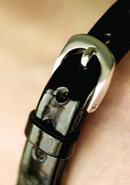 Deri kemer yakın çekim