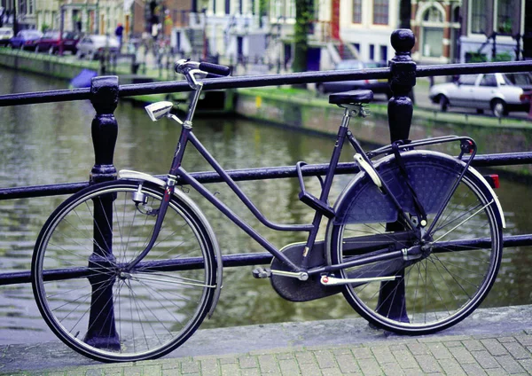 Fahrrad Auf Der Straße Amsterdam — Stockfoto