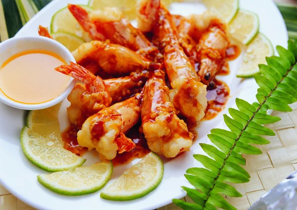 Spicy Fried Shrimps Plate — Stock Photo, Image