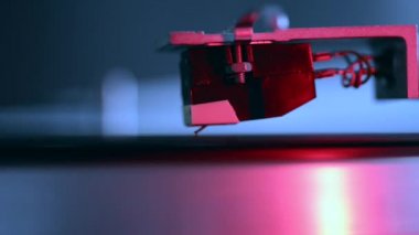 Vinil pikap pikap iğnesi