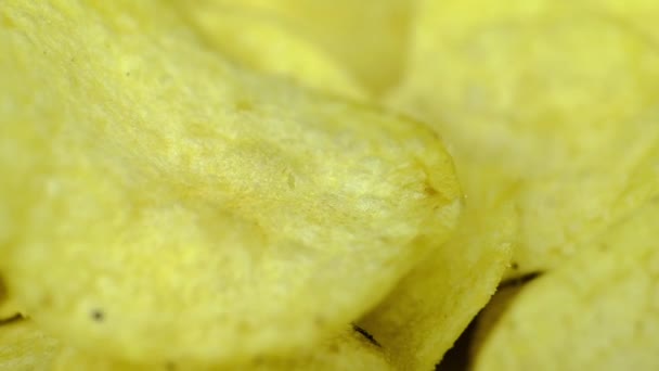 Rotação de batatas fritas — Vídeo de Stock