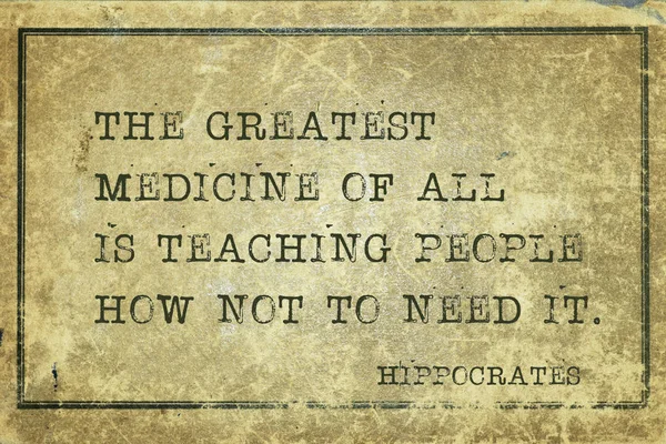 すべての最大の医学は人を教えていない それを必要と有名な古代ギリシャの医師ヒポクラテスは 引用グランジ ビンテージ段ボールに印刷する方法 — ストック写真