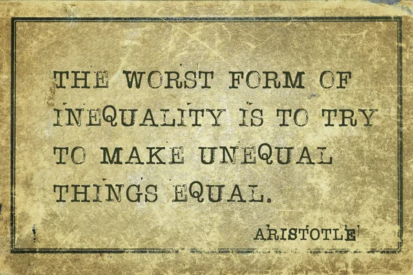 Egyenlőtlenség Arisztotelész formájában — Stock Fotó