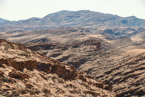 Namibya Güneşli Bir Günde Sert Kayalık Arazi — Stok fotoğraf