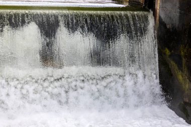 Das Wasser ist die Grundlage des Lebens undwie hier auch Energieerzeuger