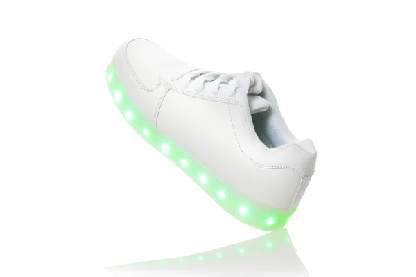 Zapatillas Blancas Con Suela Luz Led Aislado Sobre Fondo Blanco — Foto de Stock