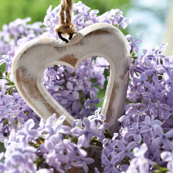 Wooden Heart Bunch Fresh Lilac Flowers Still Life Love Concept — Stock Photo, Image