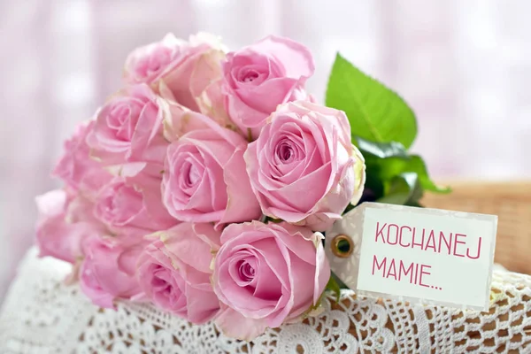 Schöner Strauß Rosa Rosen Zum Muttertag Mit Text Polnischer Sprache — Stockfoto