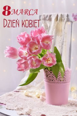  Demet taze güzel Pembe Lale-çeşitli süslü fırfırlar vazo ayakta sandalyenin üzerinde