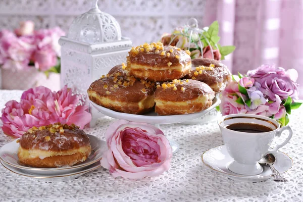 Traditional polish donuts and coffee — Stock Photo, Image