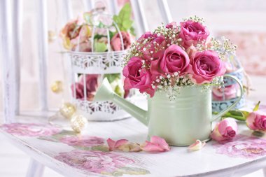 gül demet romantik tarzı natürmort