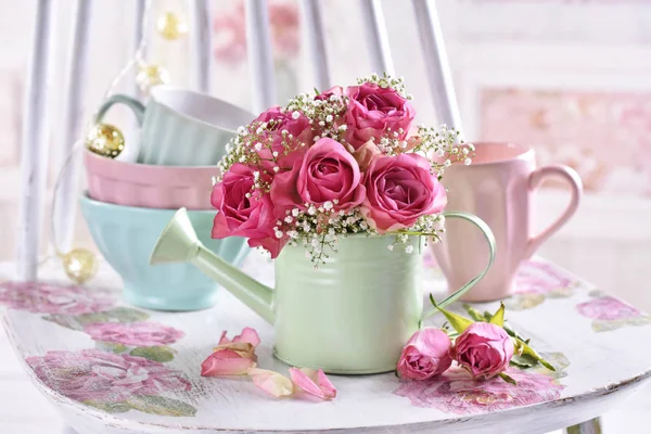 Romantic style still life with bunch of roses — Stock Photo, Image