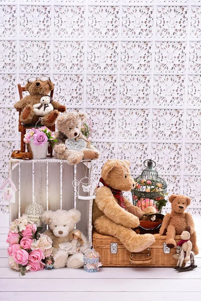 Retro Stijl Achtergrond Met Oude Teddyberen Decoraties — Stockfoto
