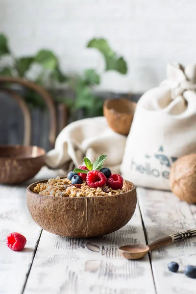 Deliciosos Cereales Copos Maíz Con Frutas Bayas Tazón — Foto de Stock