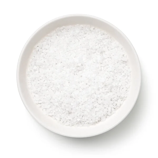 Sal na tigela branca isolado em fundo branco — Fotografia de Stock