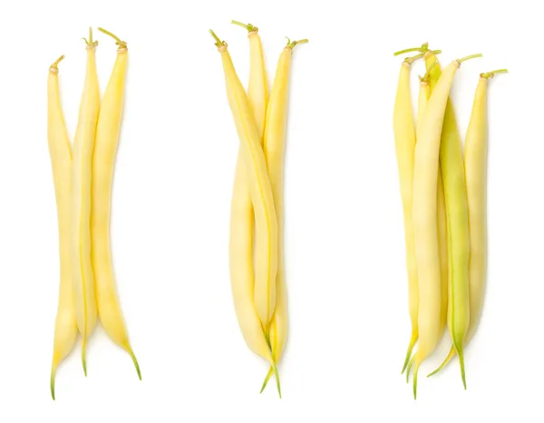 Gelbe Bohnen isoliert auf weißem Hintergrund — Stockfoto