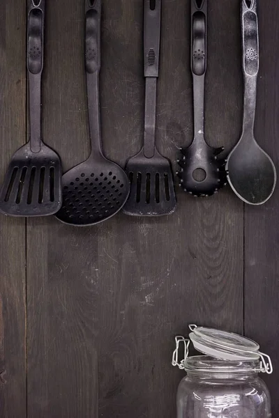 Mutfak aletlerinin stüdyo fotoğrafı.