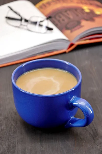 Estudio Cerca Una Taza Café —  Fotos de Stock