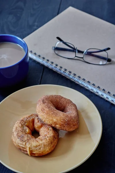 Estudio Cerca Una Taza Café —  Fotos de Stock