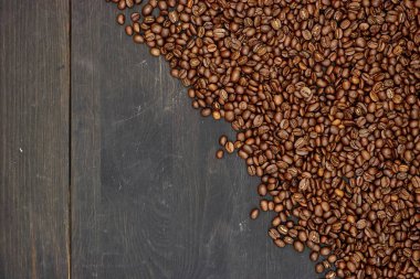 Kavrulmuş kahve çekirdekleri stüdyo fotoğrafı yakından