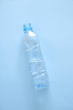 boş su şişesi