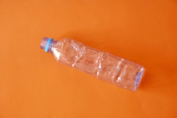 Leere Wasserflasche — Stockfoto