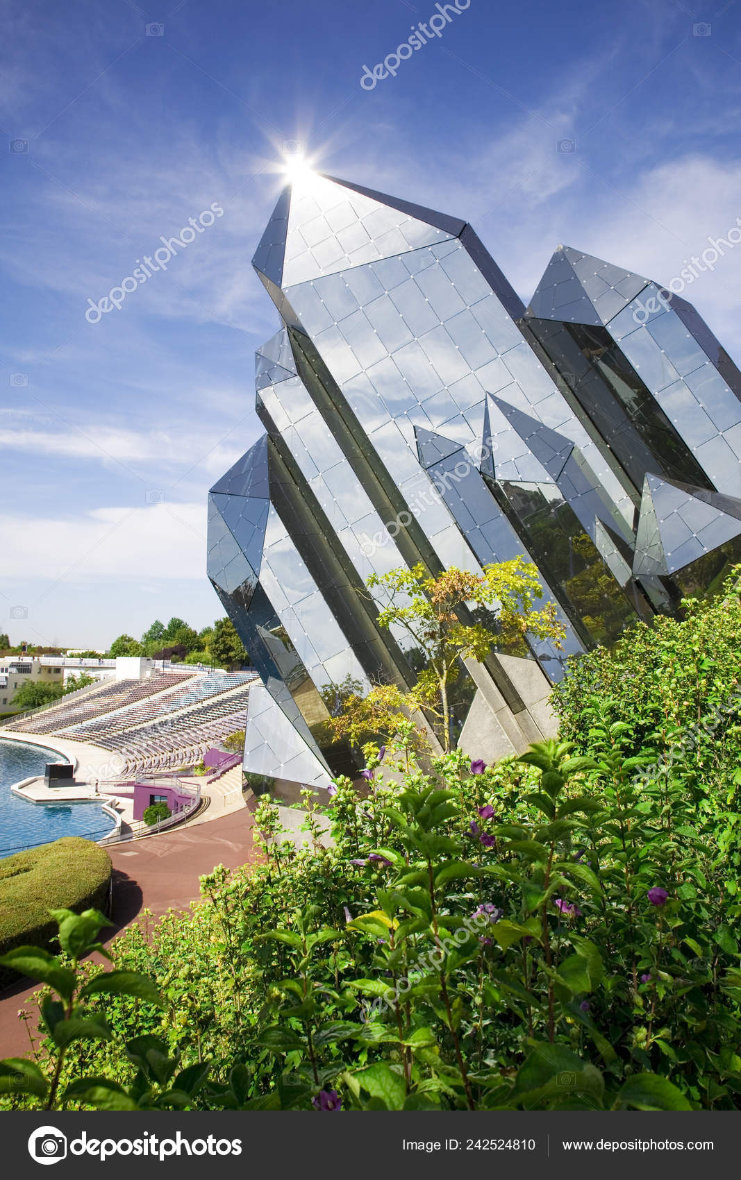 Futuroscope Images Libres De Droit Photos De Futuroscope Depositphotos