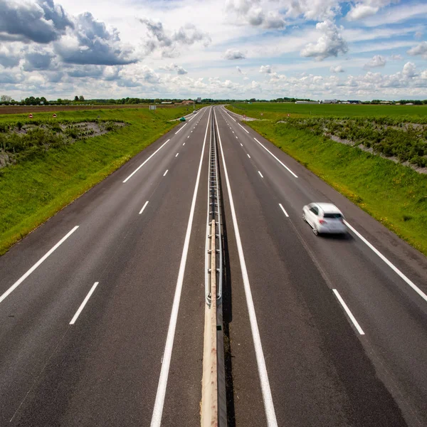 Driving on the highway — Stock Photo, Image