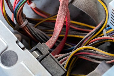 seçici odak ile tozlu pc elektronik donanım çekim