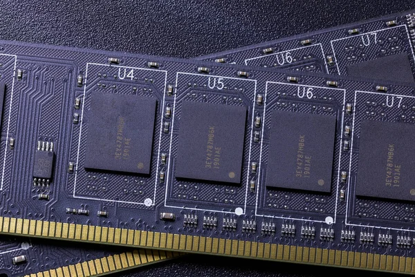 Svart PC-minne Universal Dark cloesup bakgrund — Stockfoto