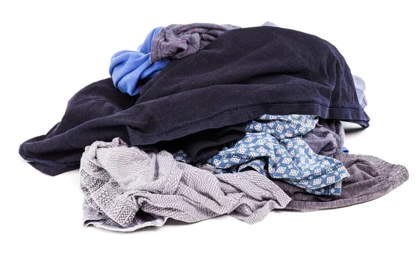 Uma pequena pilha de calcinhas e camisetas limpas e secas - isoladas em fundo branco — Fotografia de Stock