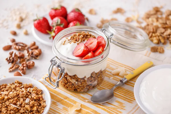 Ingredienser För Hälsosam Frukost Serveras Glasburk — Stockfoto