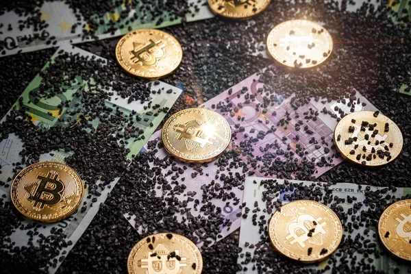 Concepto Moneda Crypto Bitcoin Con Dinero Euros Imagen De Stock