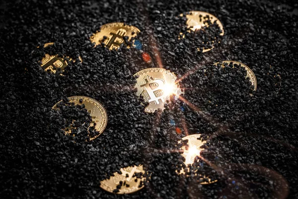 Bitcoin Exploitation Minière Concept Crypto Monnaie Avec Une Pièce Caché — Photo