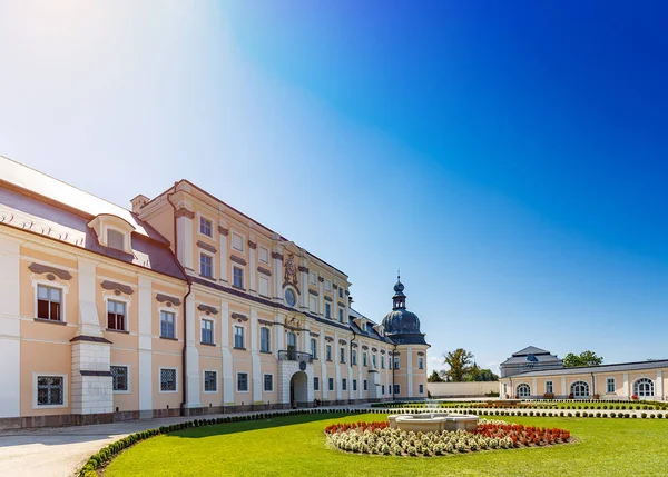 Palácio Huillier Coburg Edeleny Hungria — Fotografia de Stock