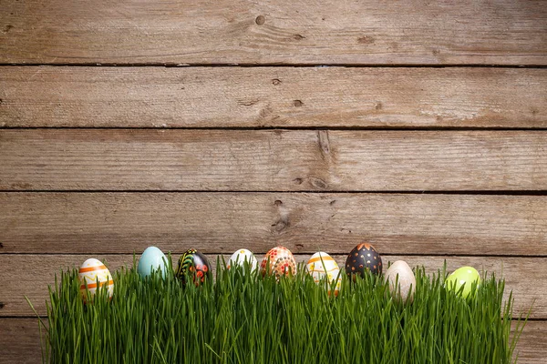 Huevos de Pascua decorados Fotos De Stock Sin Royalties Gratis