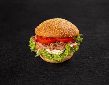 Çekilmiş domuz burger. 