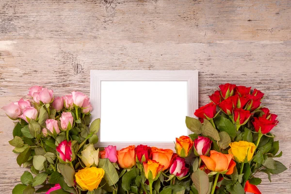 色とりどりのバラの花 — ストック写真