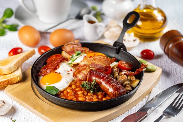 Traditionell engelsk frukost — Stockfoto