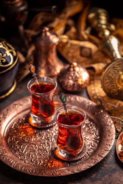 Чёрный турецкий чай — стоковое фото