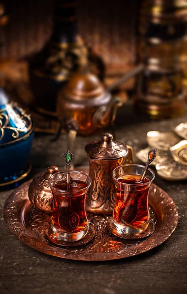 トルコのお茶を 2 杯 — ストック写真
