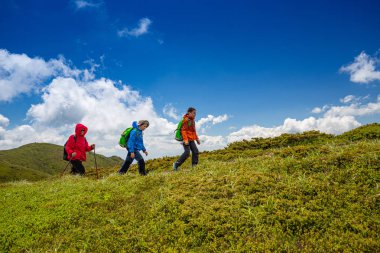 dağlarda yürüyüş