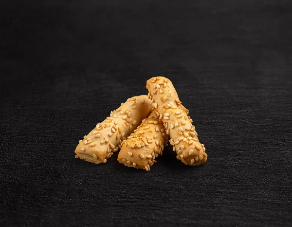 Palitos de pan con semillas de sésamo — Foto de Stock