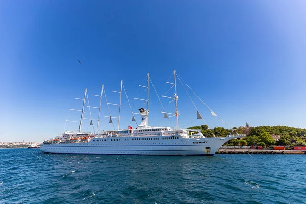 Yolcu gemisi Club Med 2 