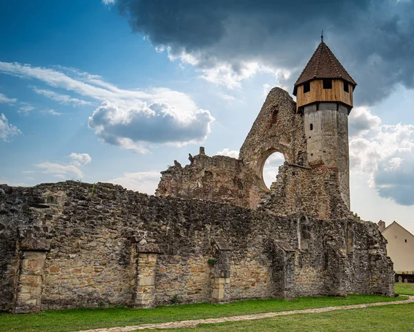 Ruins of medieval Cistercian abbey — Stock Photo, Image